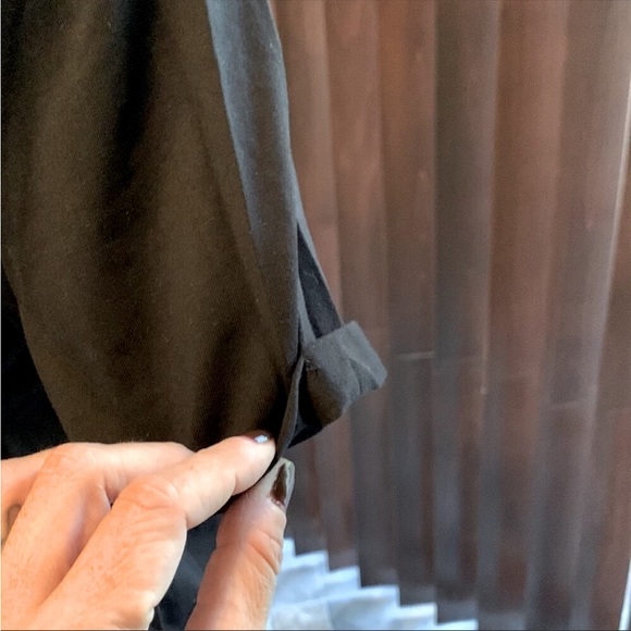 Logo Crop Tee: STRONG - Picture 4 of 5